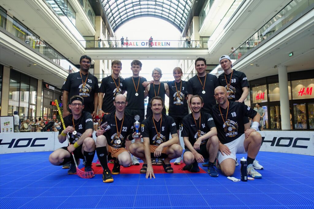 Teamfoto Streetfloorball Mall of Berlin 2025